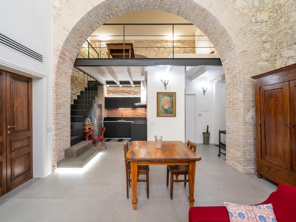 Massimo Boutique Apartment Кальяри Экстерьер фото