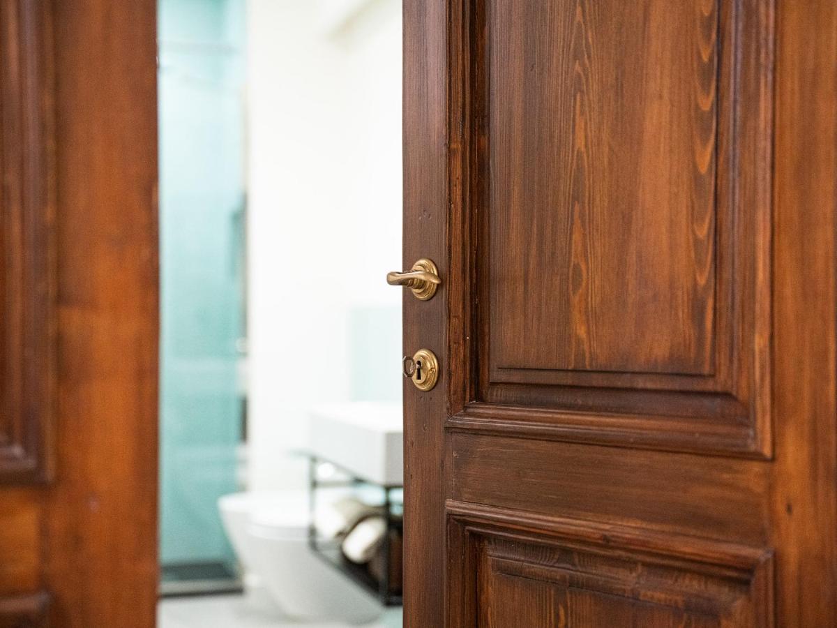 Massimo Boutique Apartment Кальяри Экстерьер фото